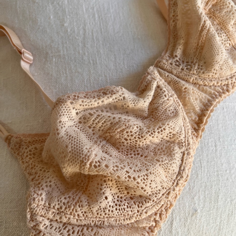 Free People Unlined Underwire Lace Bra - 32C - Picture 3 of 5